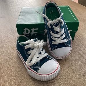 P.F. Flyers Navy Shoes | Kid 6 (as in toddlers)